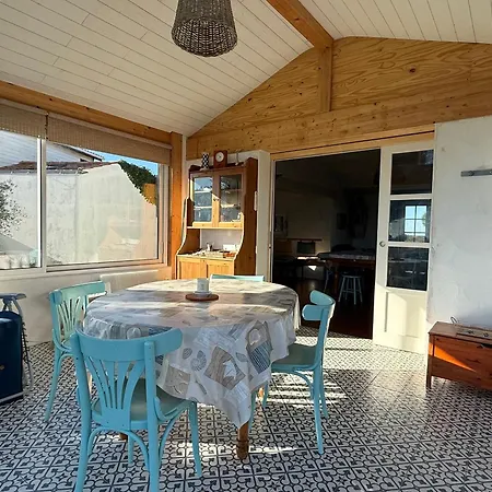 Hébergement de vacances Maison Avec Parking - 8 Pers. Vue Panoramique - Fr-1-823-168
